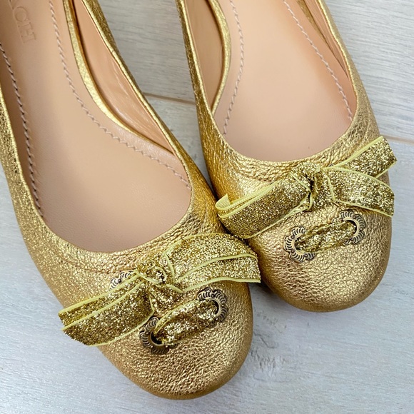 New Coach gold ballerina shoes with block heel - Picture 8 of 8